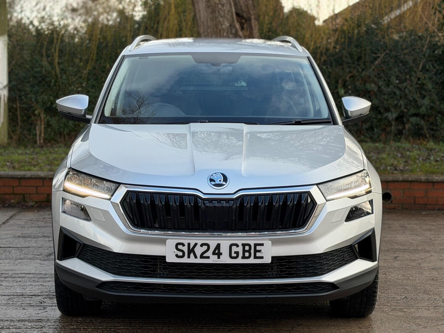 Used Skoda Karoq 2024 for sale - 77237936: Photo 2