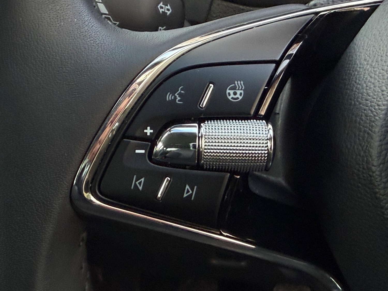 Used Skoda Karoq 2024 for sale - 77237936: Photo 23