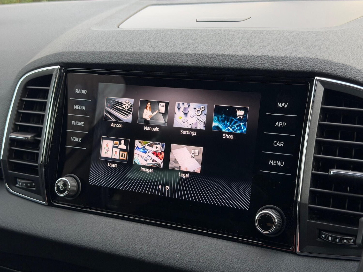 Used Skoda Karoq 2024 for sale - 77237936: Photo 32