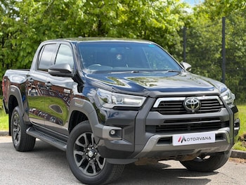 Used Toyota Hilux 2023 for sale - 79553185: Photo