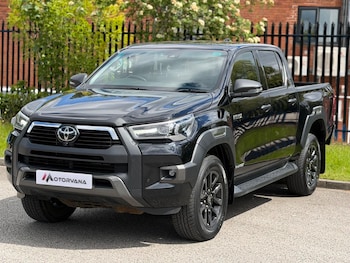 Used Toyota Hilux 2023 for sale - 79553185: Photo