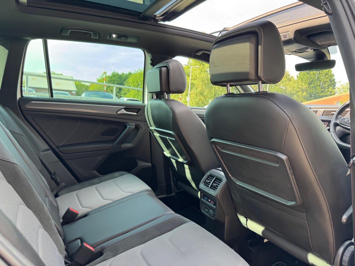 Used Volkswagen Tiguan 2019 for sale - 76562482: Photo 19