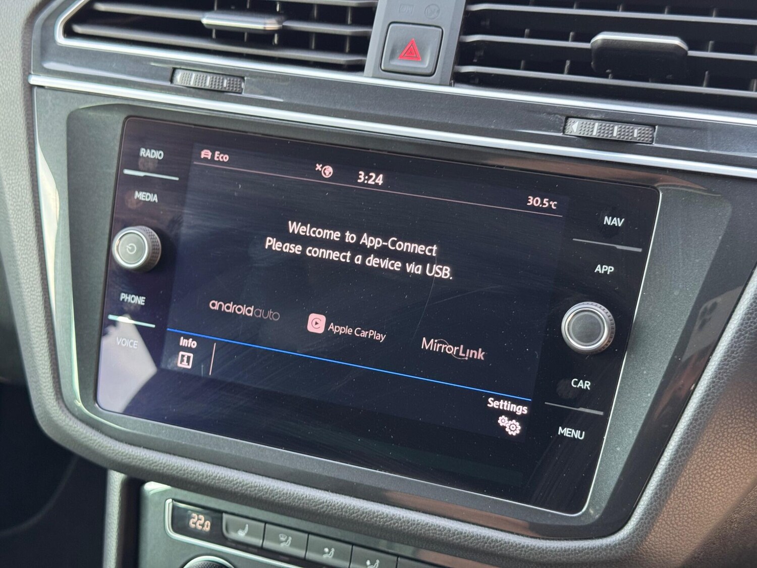 Used Volkswagen Tiguan 2019 for sale - 76562482: Photo 32