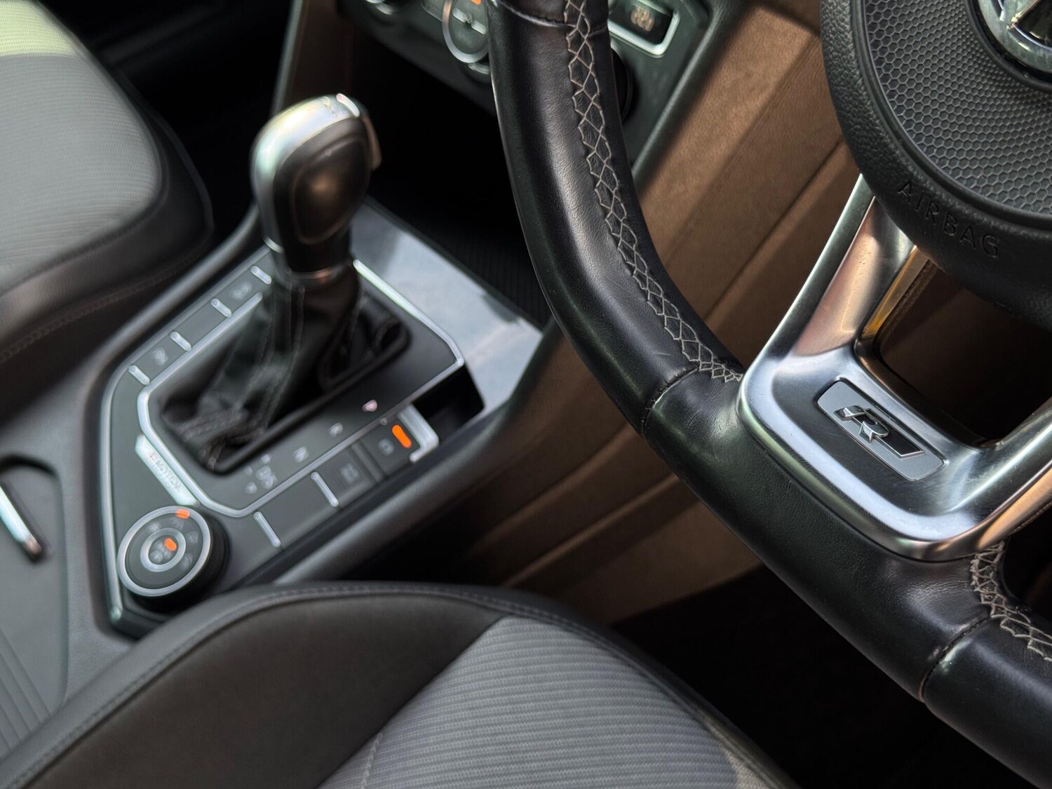 Used Volkswagen Tiguan 2019 for sale - 76562482: Photo 35