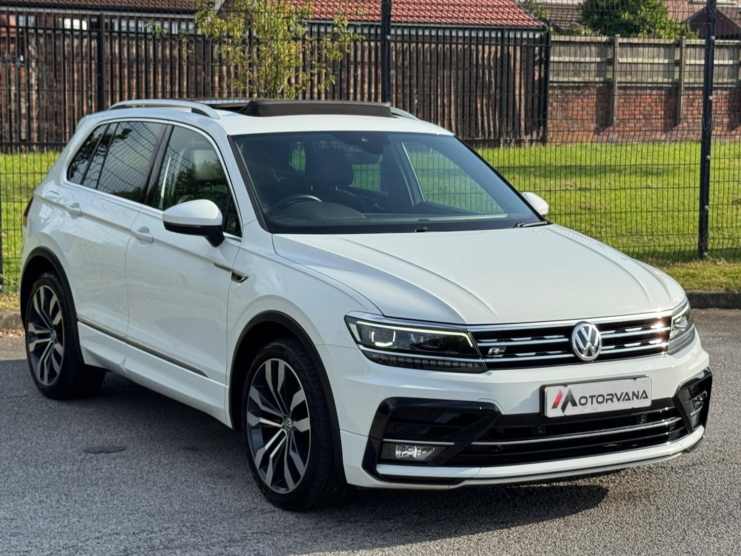 Used Volkswagen Tiguan 2019 for sale - 76562482: Photo 8