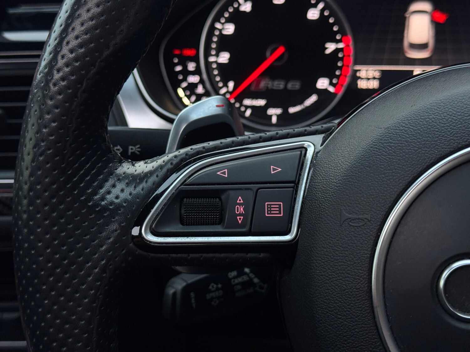 Used Audi RS6 2017 for sale - 78047119: Photo 39