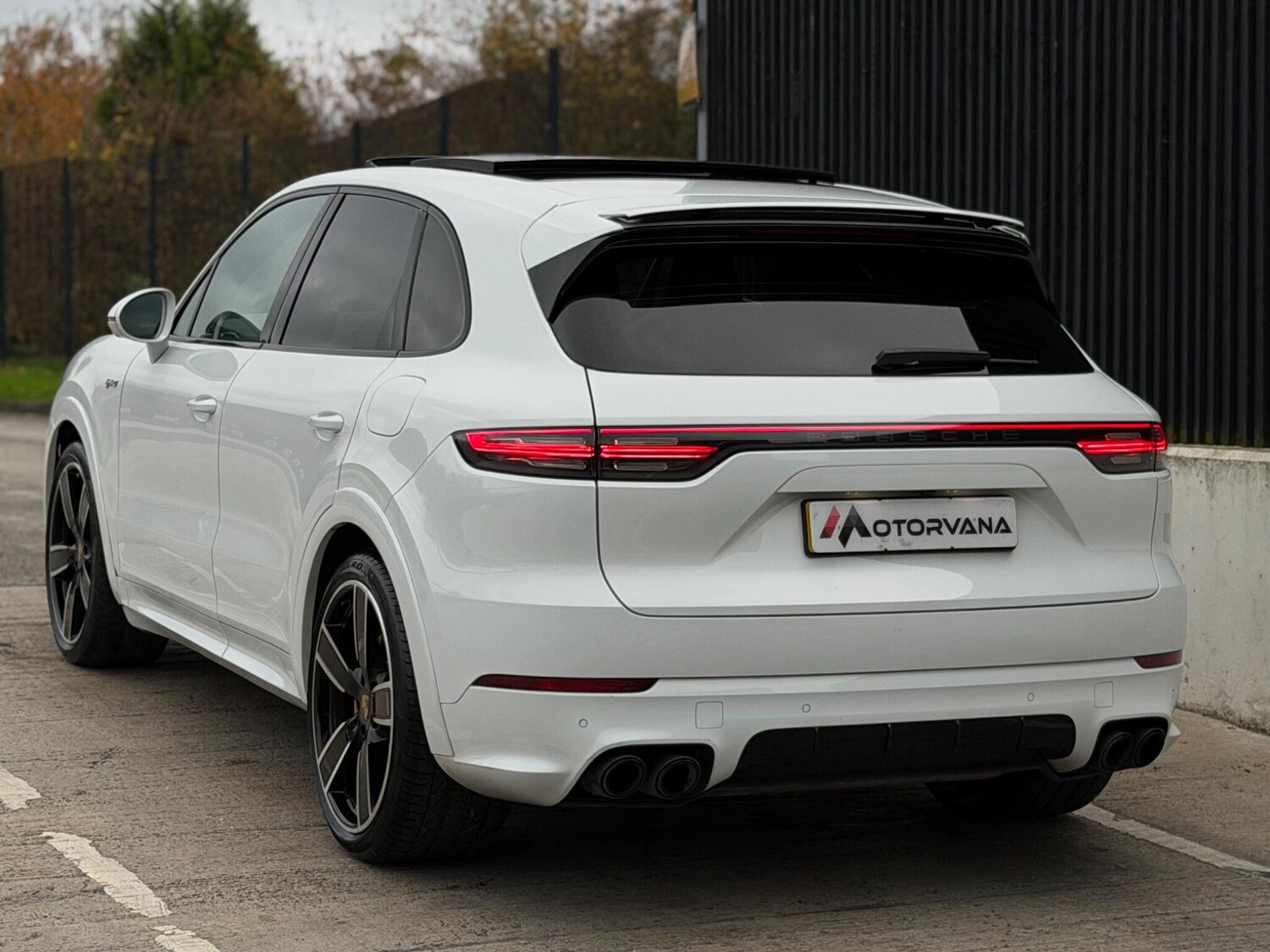 Used Porsche Cayenne 2020 for sale - 76561580: Photo 11