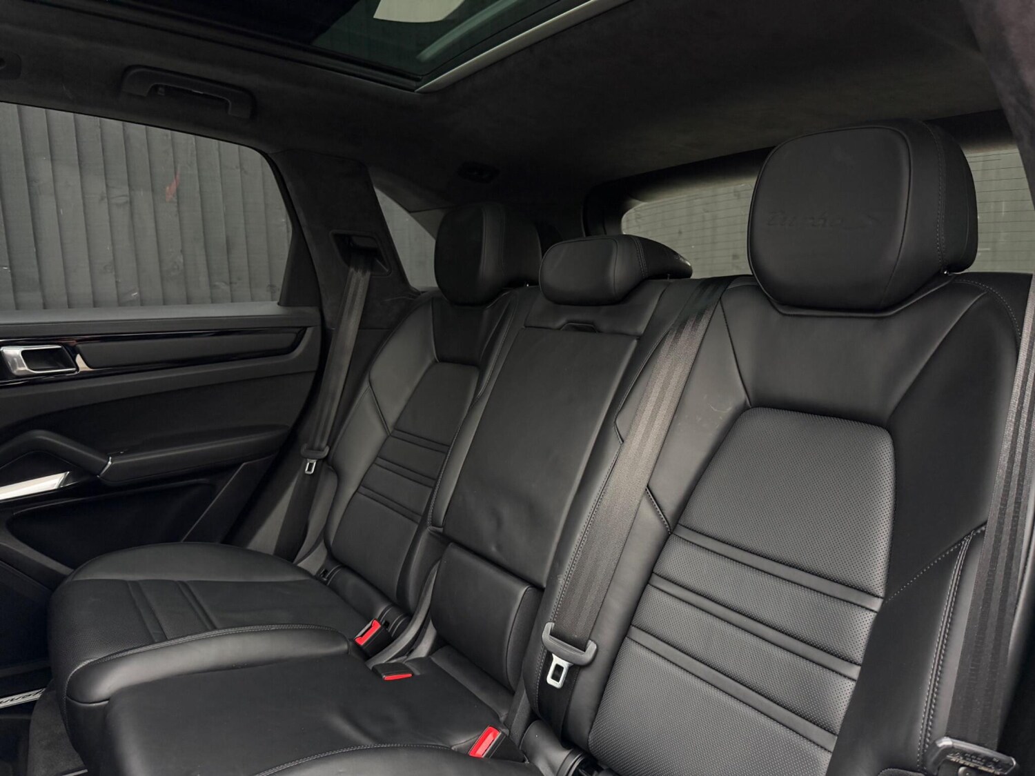 Used Porsche Cayenne 2020 for sale - 76561580: Photo 25