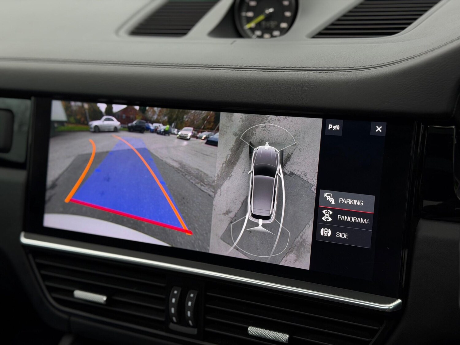 Used Porsche Cayenne 2020 for sale - 76561580: Photo 48