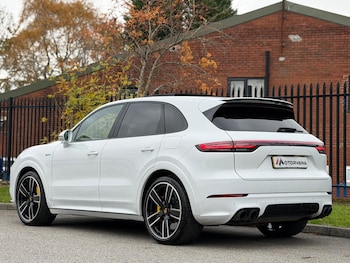 Used Porsche Cayenne 2020 for sale - 76561580: Photo