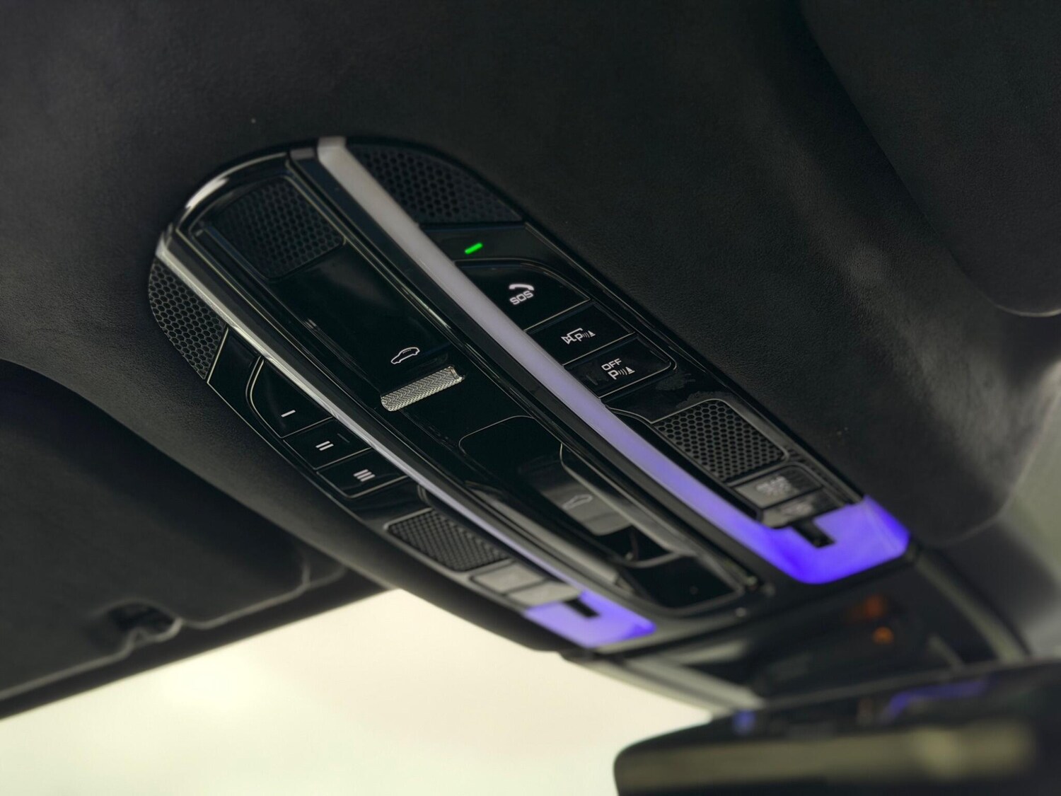 Used Porsche Cayenne 2020 for sale - 76561580: Photo 63