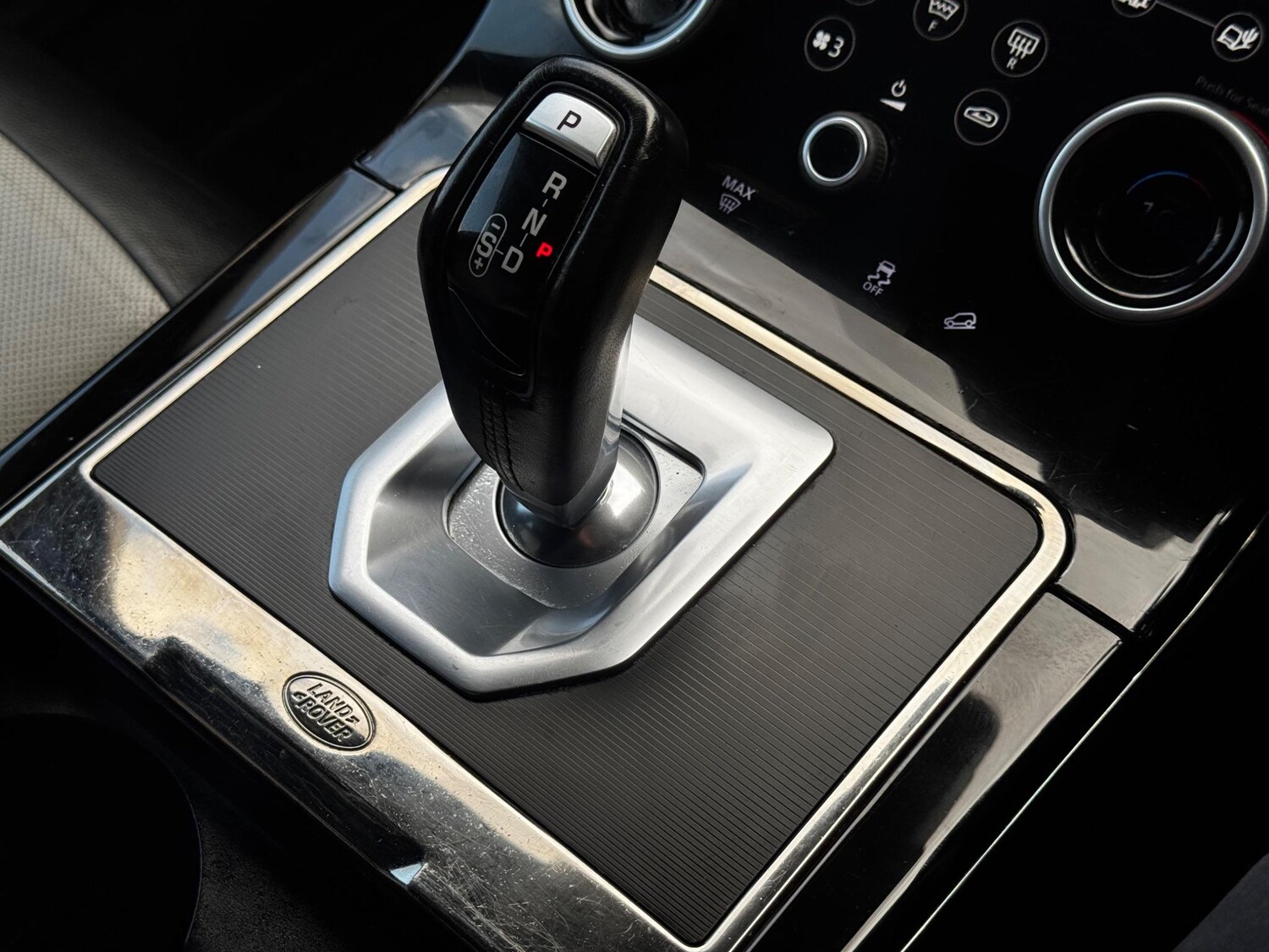 Used Land Rover Range Rover Evoque 2019 for sale - 76561725: Photo 15