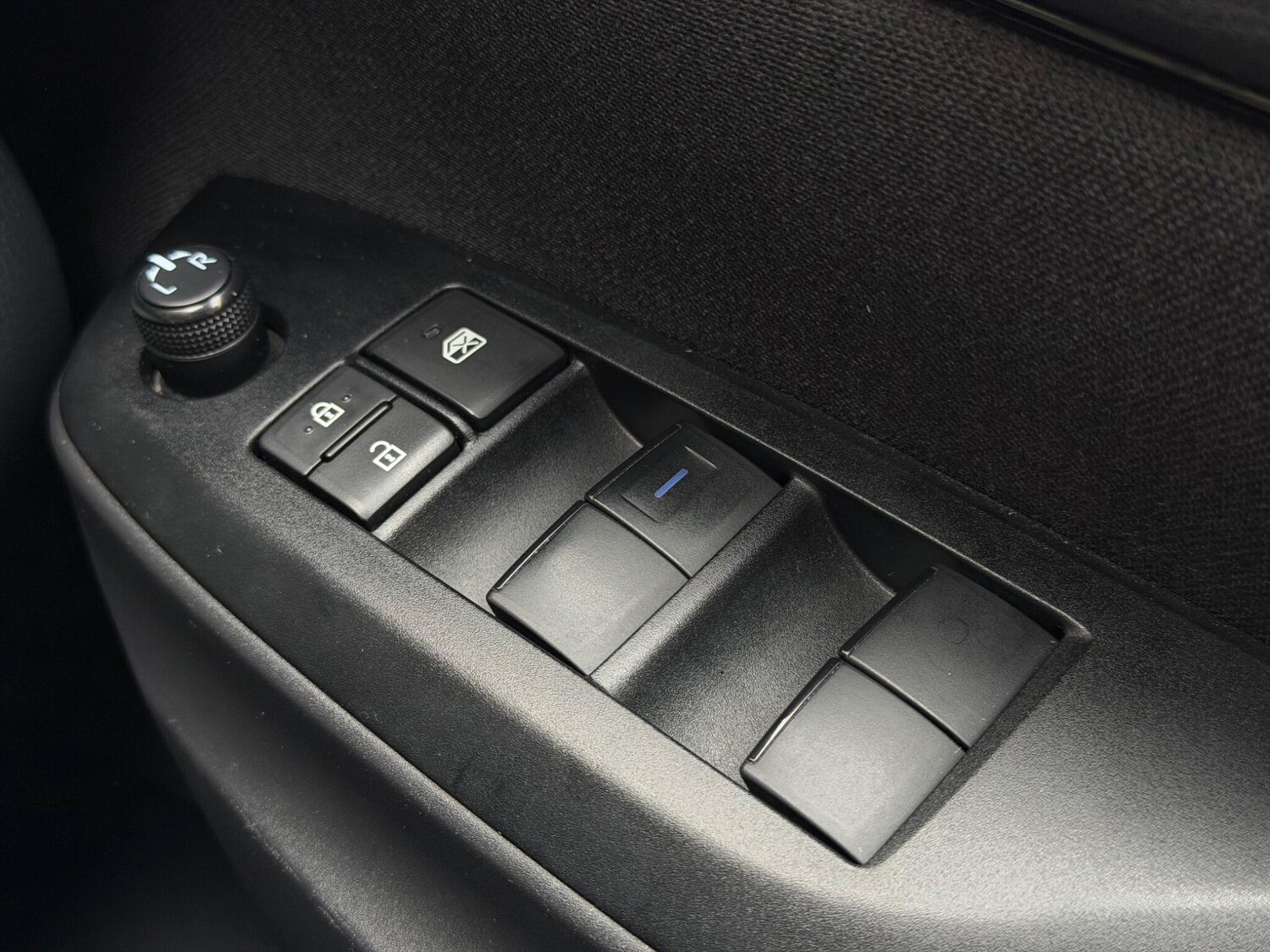 Used Toyota Yaris 2023 for sale - 76561720: Photo 27