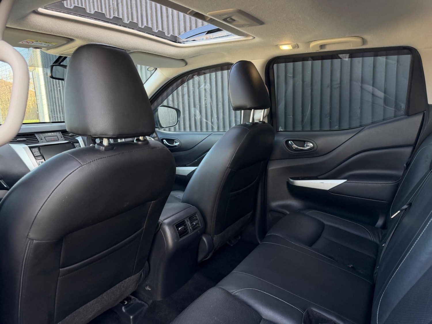 Used Nissan Navara 2020 for sale - 77478976: Photo 32