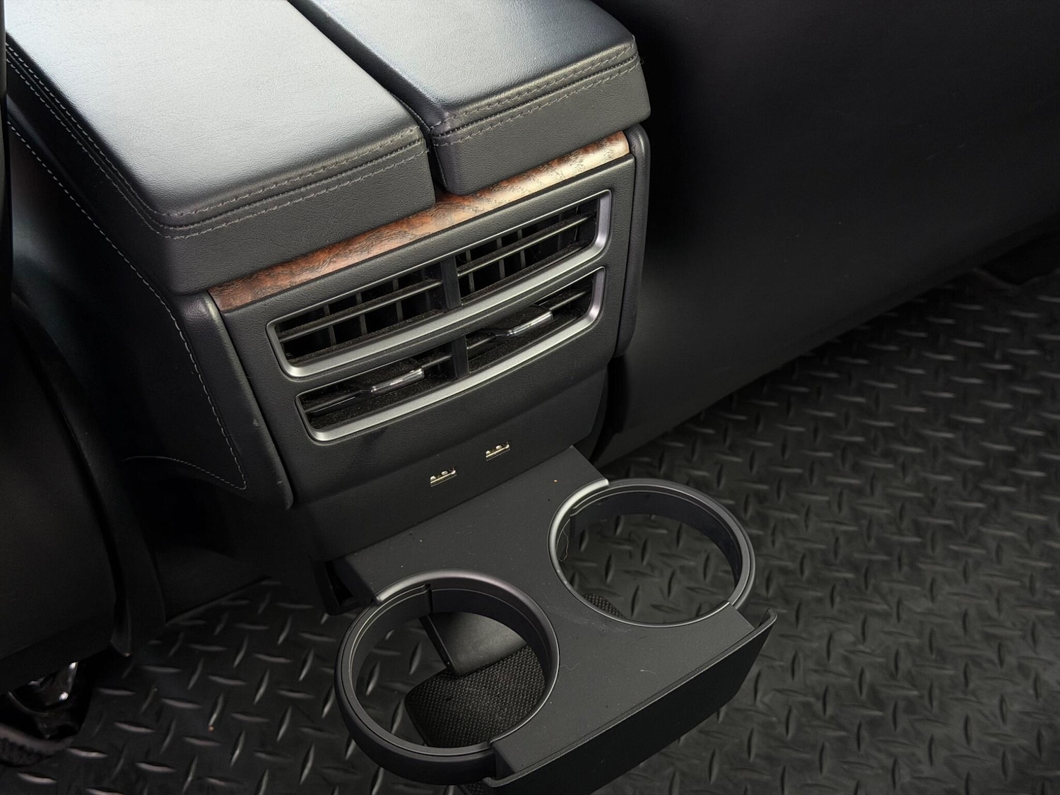 Used Tesla Model S 2019 for sale - 77237940: Photo 48