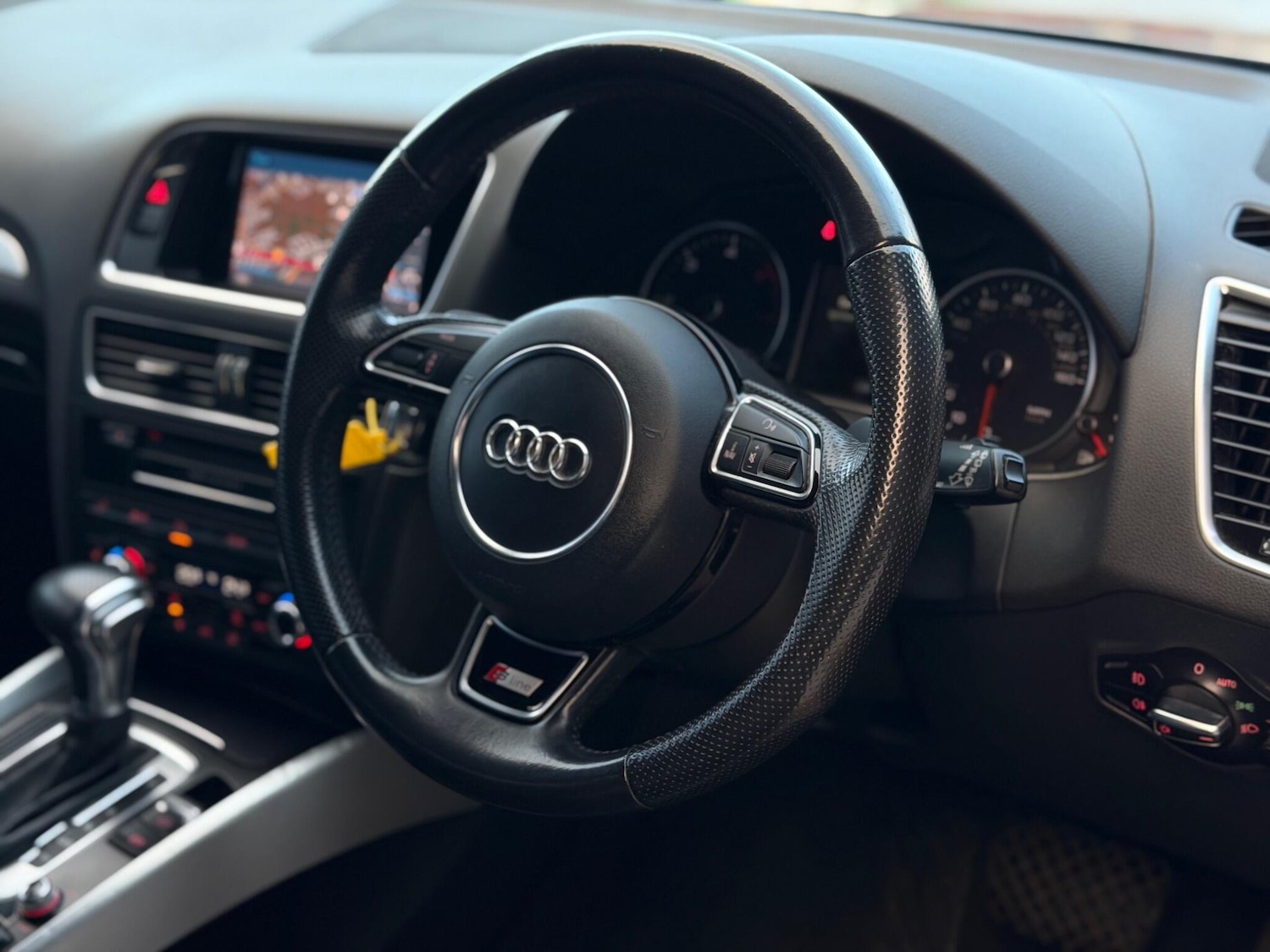 Used Audi Q5 2015 for sale - 76667260: Photo 34