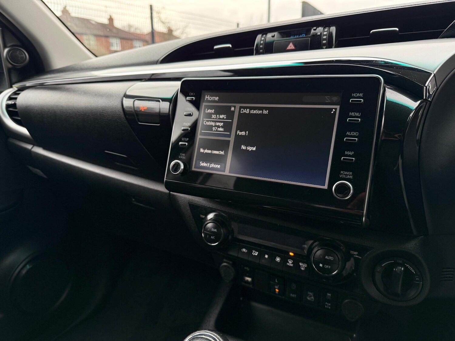 Used Toyota Hilux 2022 for sale - 77478503: Photo 23