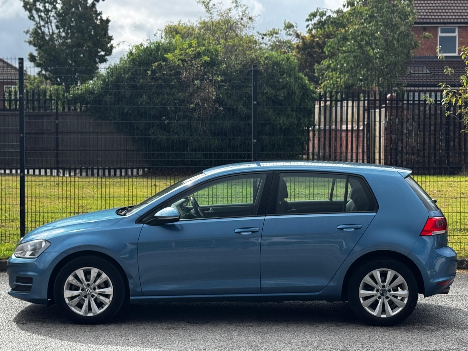 Used Volkswagen Golf 2013 for sale - 76832659: Photo 11