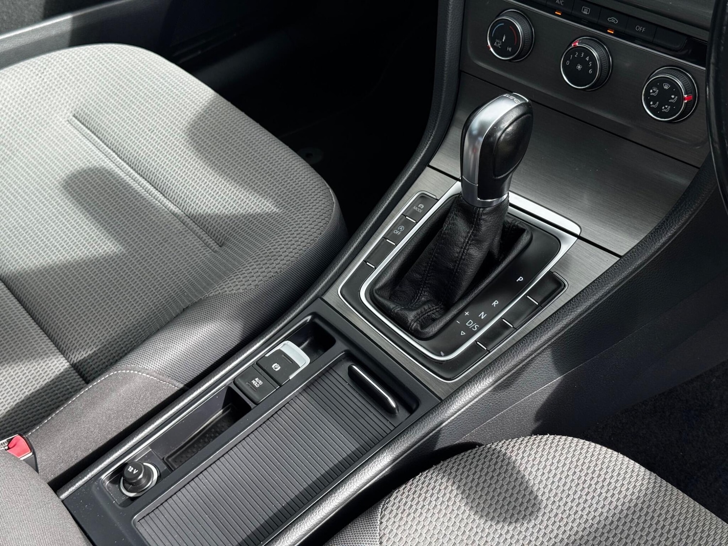 Used Volkswagen Golf 2013 for sale - 76832659: Photo 15