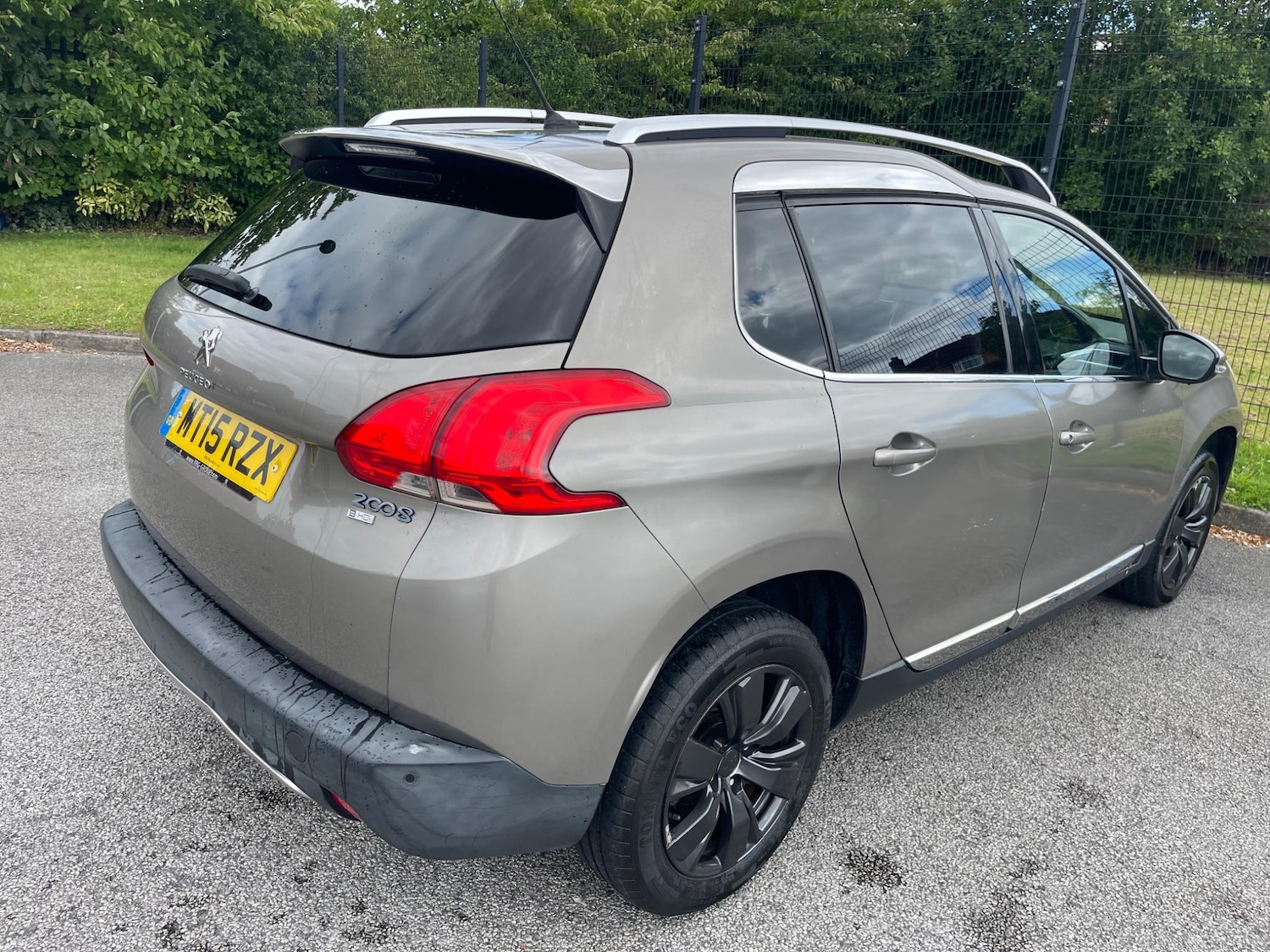 Used Peugeot 2008 2015 for sale - 76992747: Photo 11