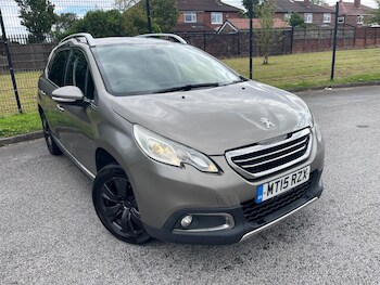 Used Peugeot 2008 2015 for sale - 76992747: Photo