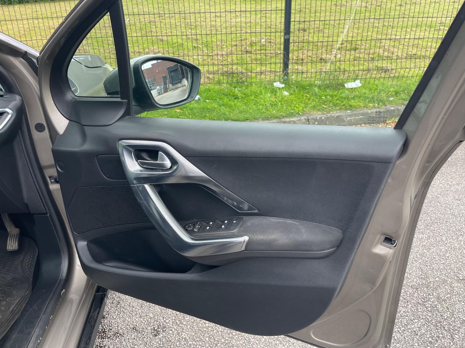 Used Peugeot 2008 2015 for sale - 76992747: Photo 20