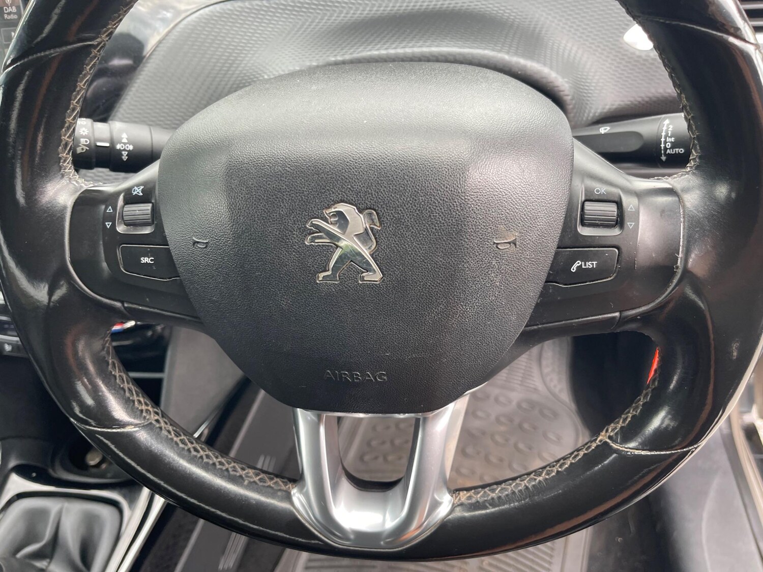 Used Peugeot 2008 2015 for sale - 76992747: Photo 23