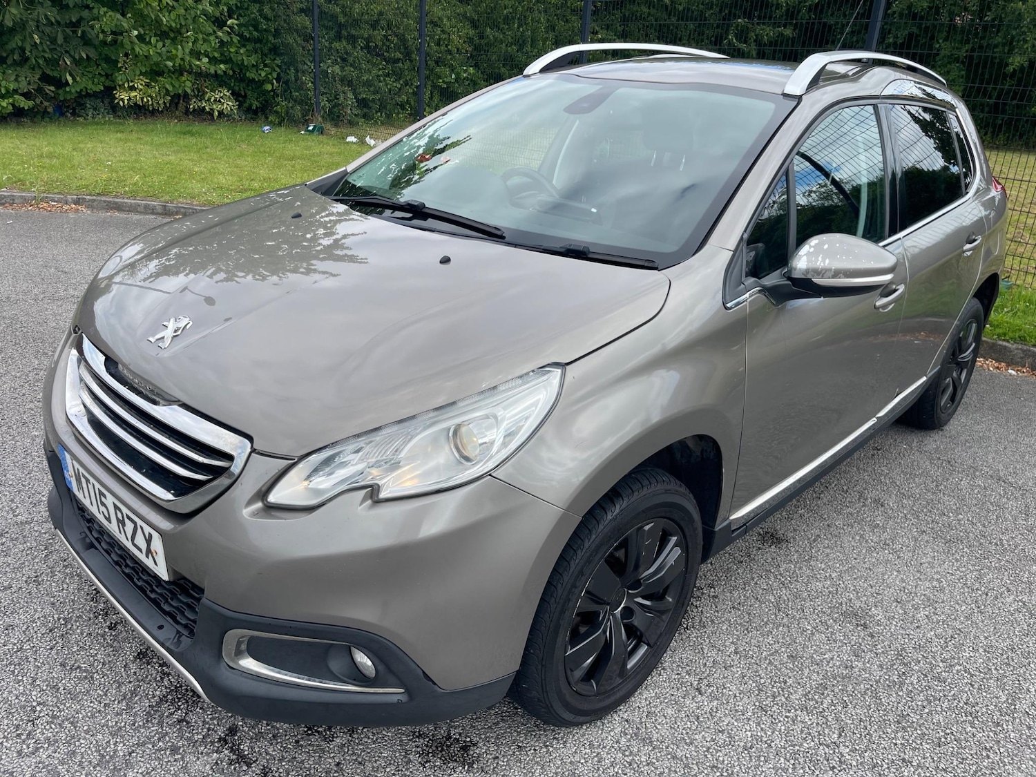 Used Peugeot 2008 2015 for sale - 76992747: Photo 3