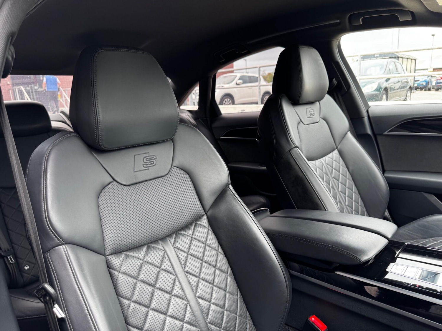 Used Audi A8 2021 for sale - 76561319: Photo 6