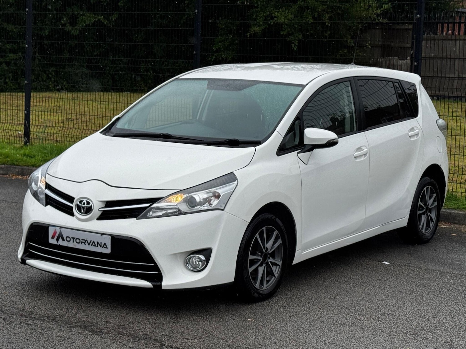 Used Toyota Verso 2013 for sale - 76561760: Photo 3