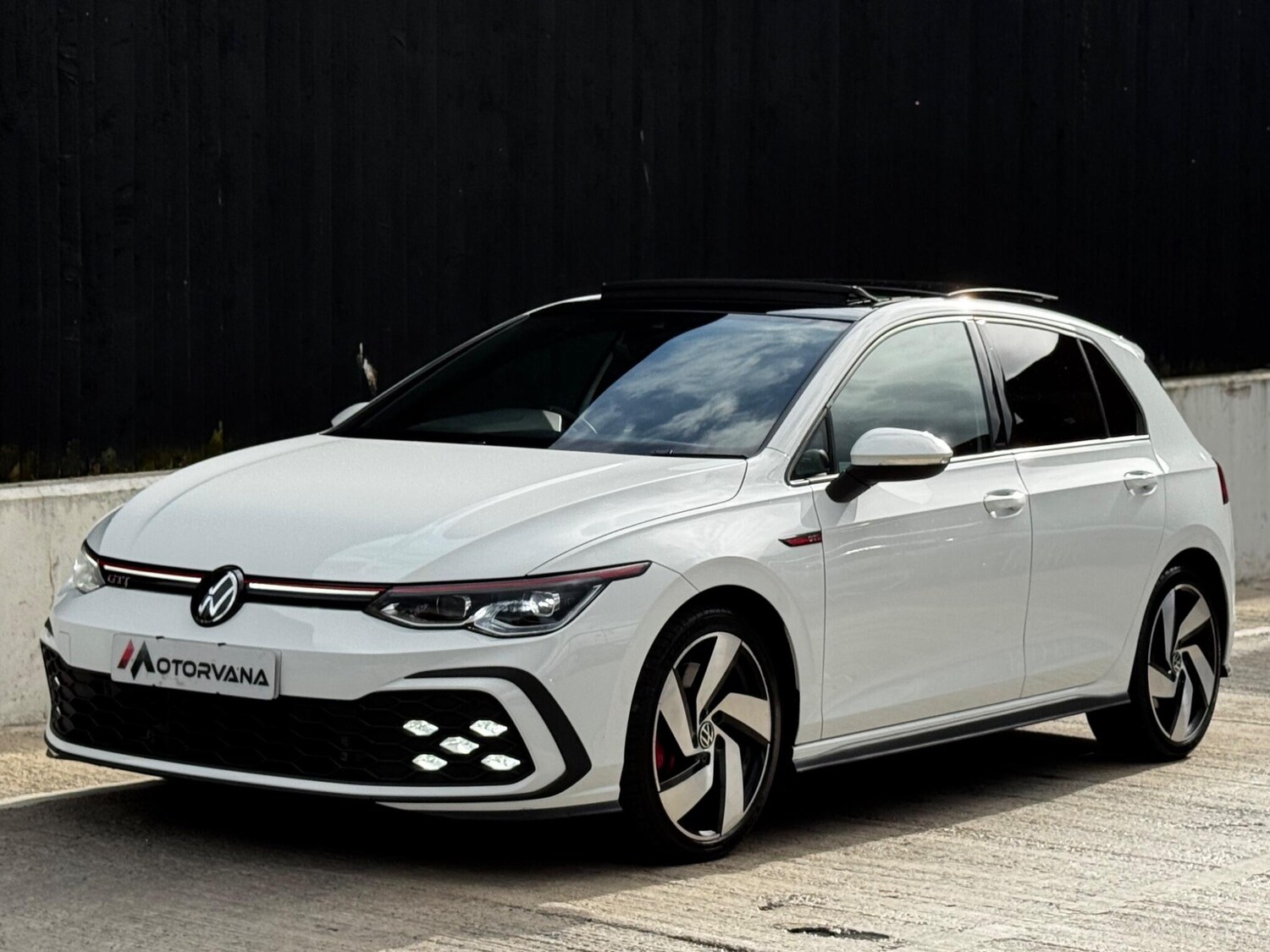 Used Volkswagen Golf 2023 for sale - 76561151: Photo 11