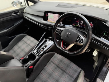 Used Volkswagen Golf 2023 for sale - 76561151: Photo