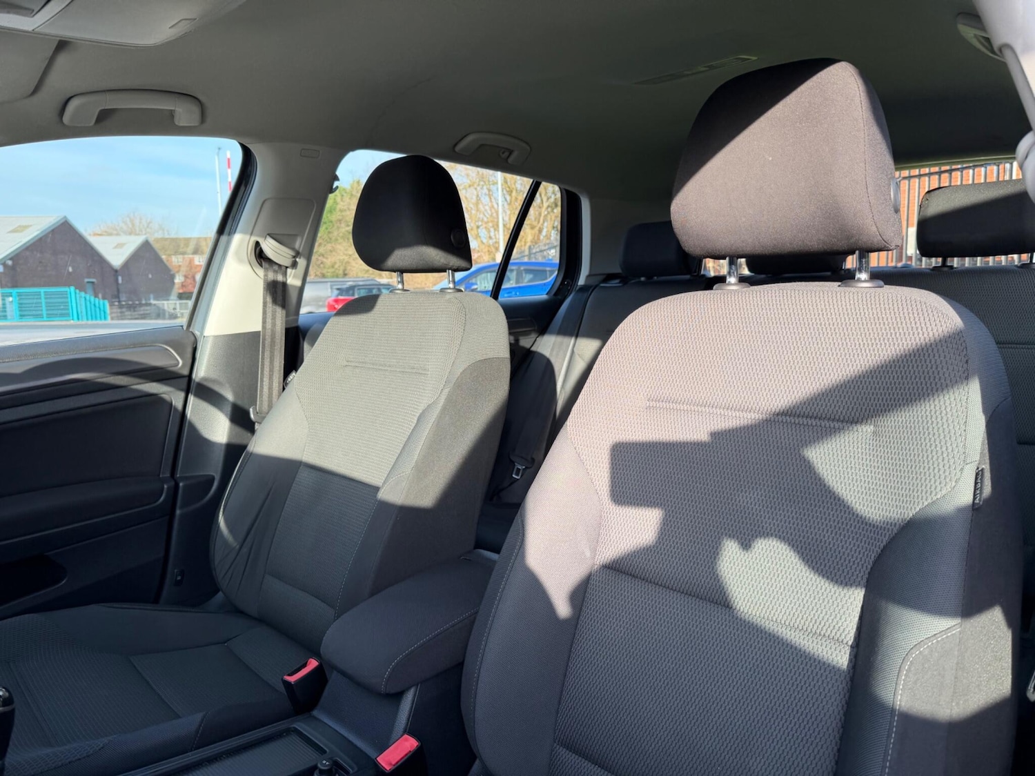 Used Volkswagen Golf 2017 for sale - 76989354: Photo 15