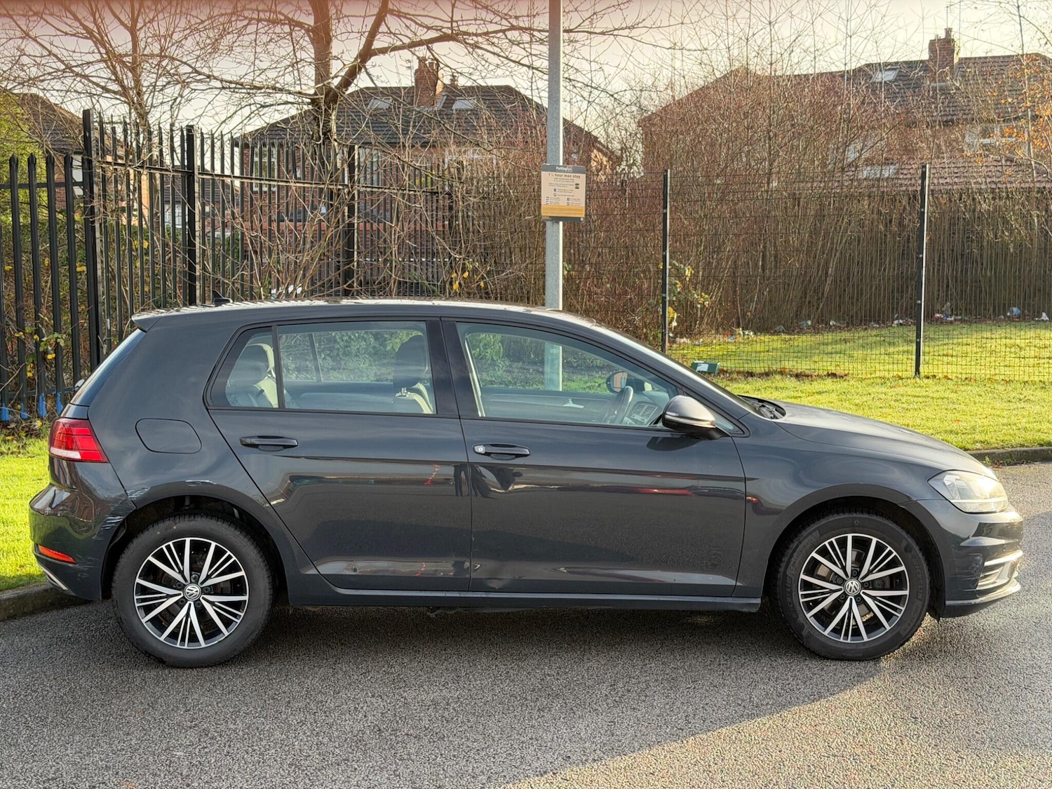 Used Volkswagen Golf 2017 for sale - 76989354: Photo 7