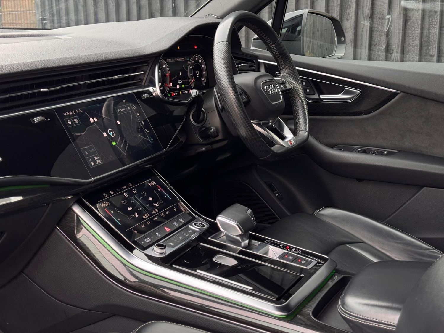 Used Audi Q7 2020 for sale - 76562543: Photo 23