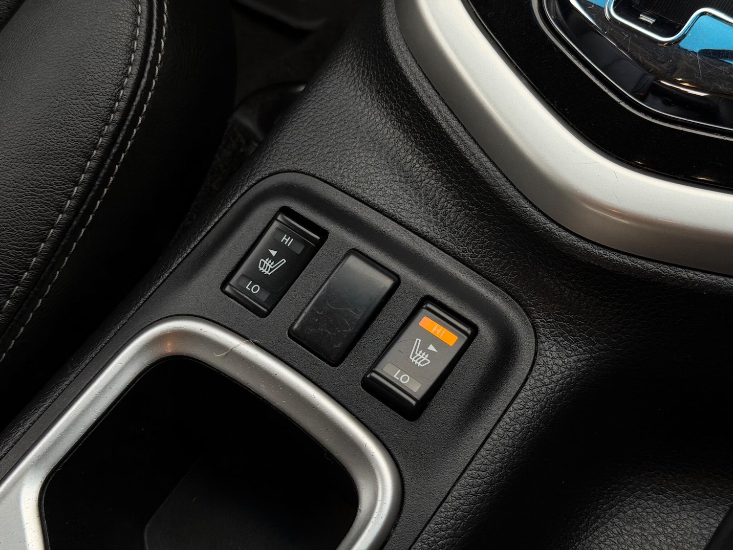 Used Nissan Navara 2018 for sale - 76752847: Photo 16