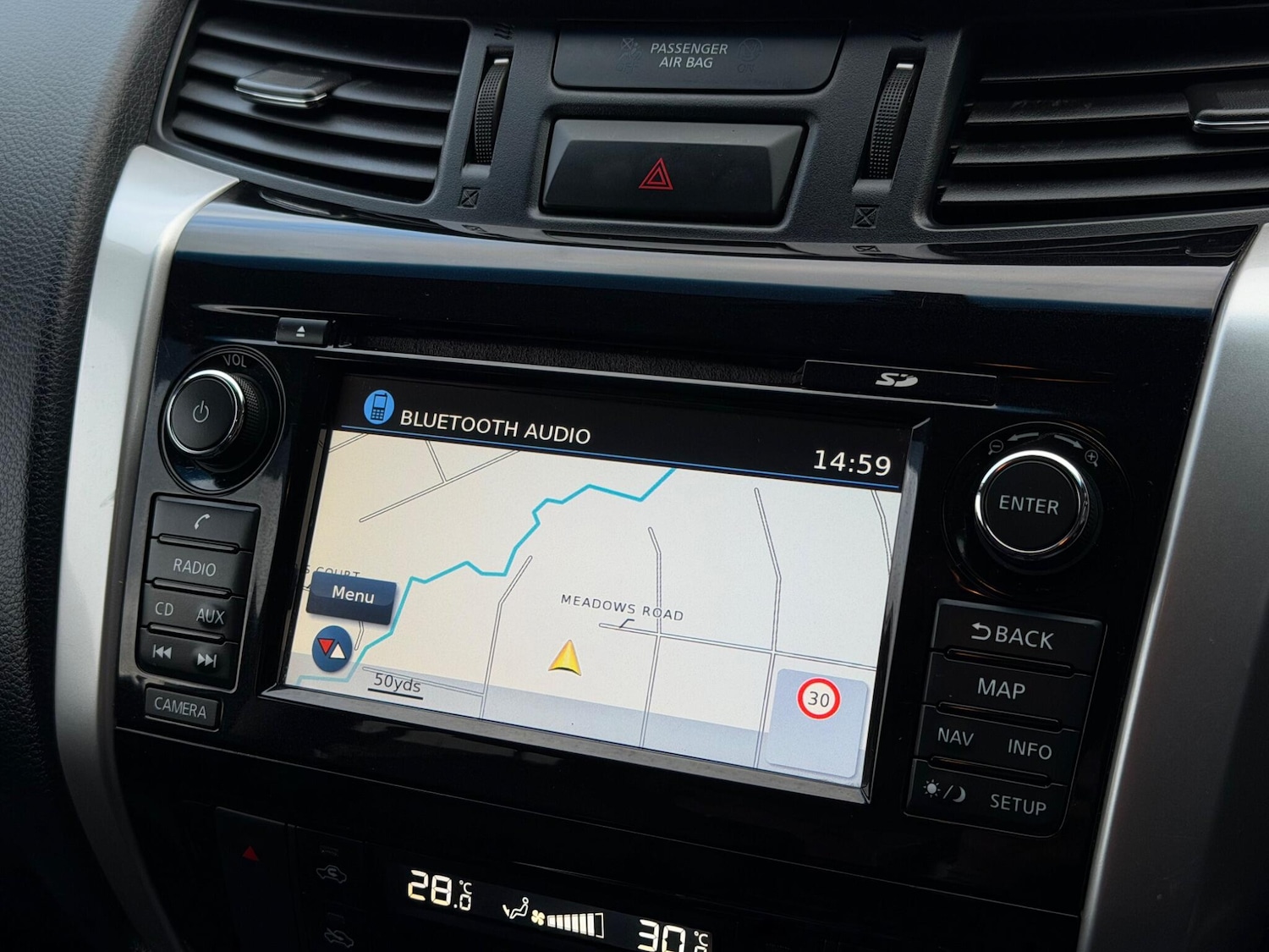 Used Nissan Navara 2018 for sale - 76752847: Photo 28