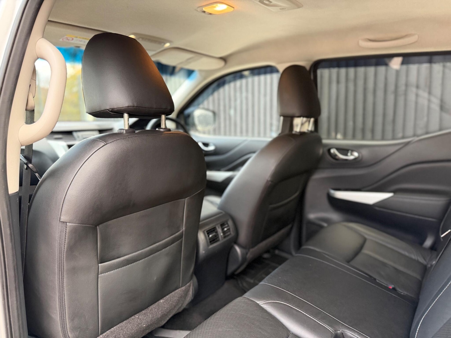 Used Nissan Navara 2018 for sale - 76752847: Photo 35