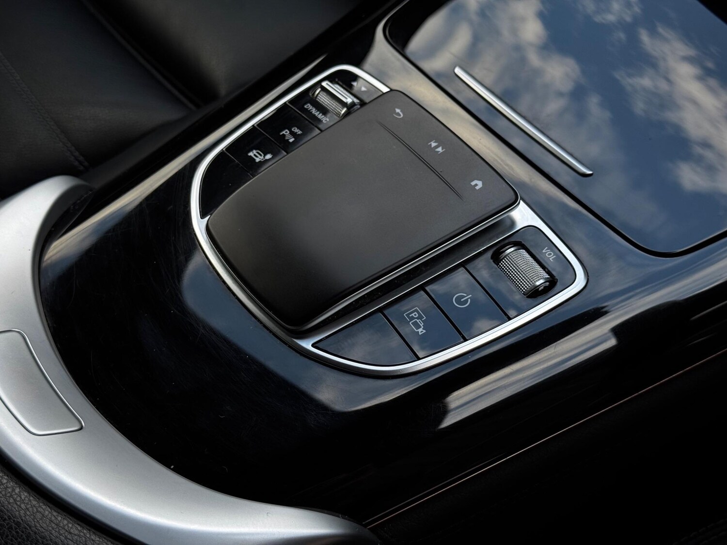 Used Mercedes-Benz EQC 2022 for sale - 76562526: Photo 46