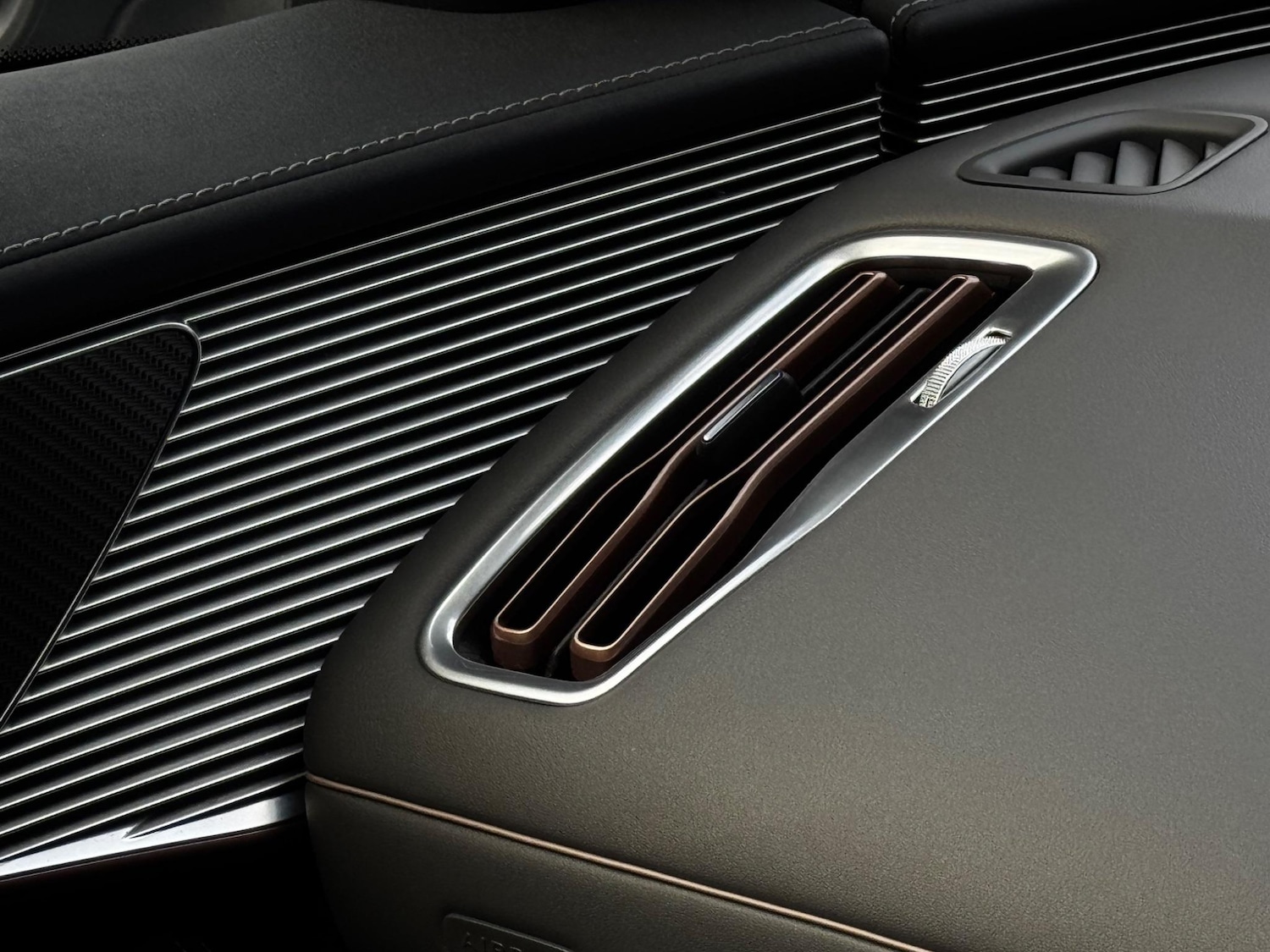 Used Mercedes-Benz EQC 2022 for sale - 76562526: Photo 48