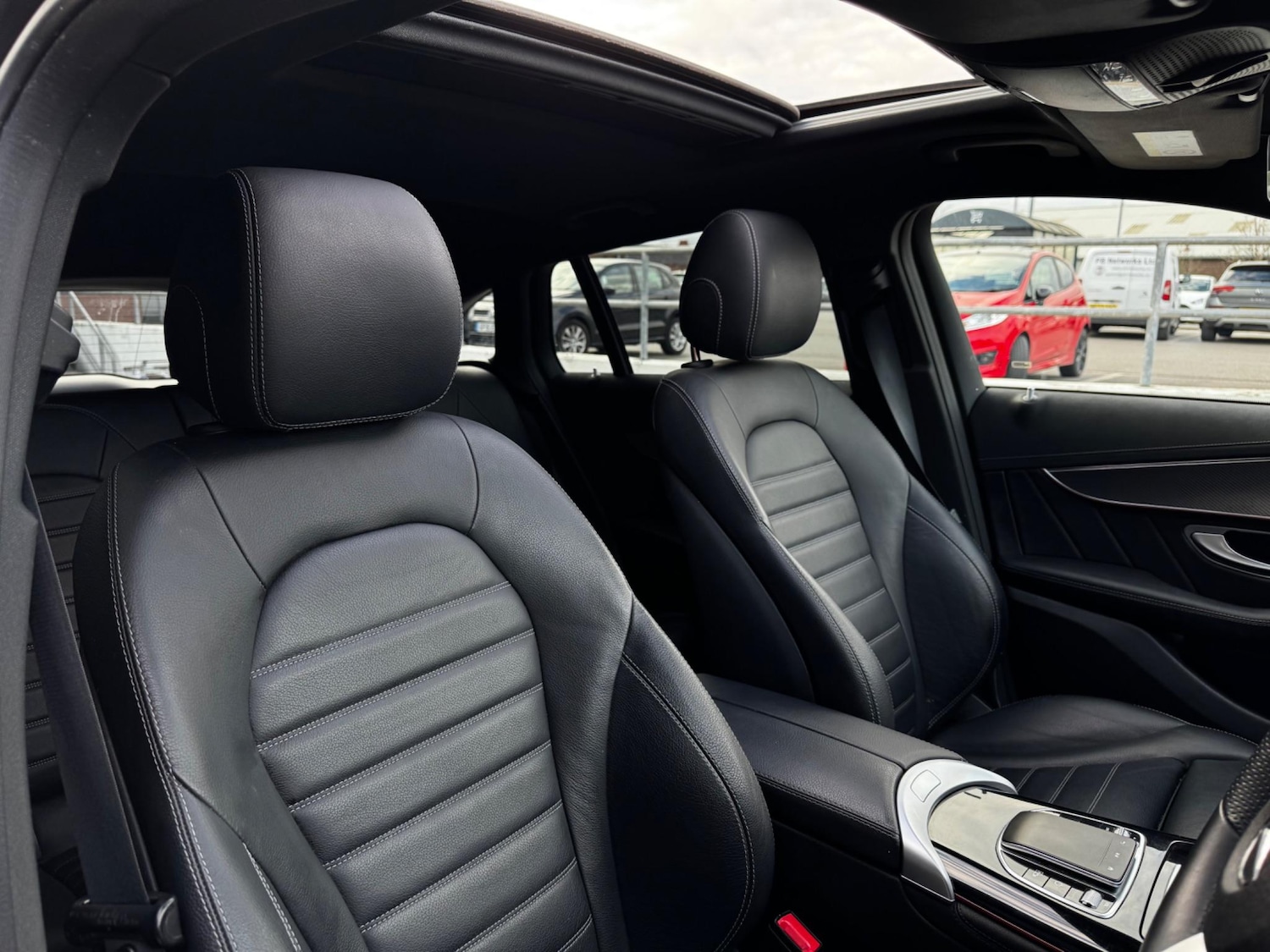 Used Mercedes-Benz EQC 2022 for sale - 76562526: Photo 7