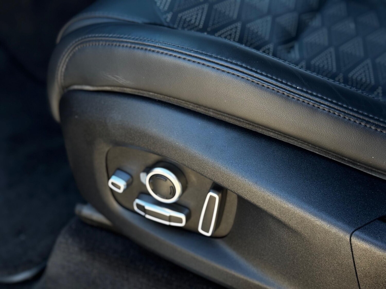 Used Land Rover Range Rover Sport 2020 for sale - 76562047: Photo 60