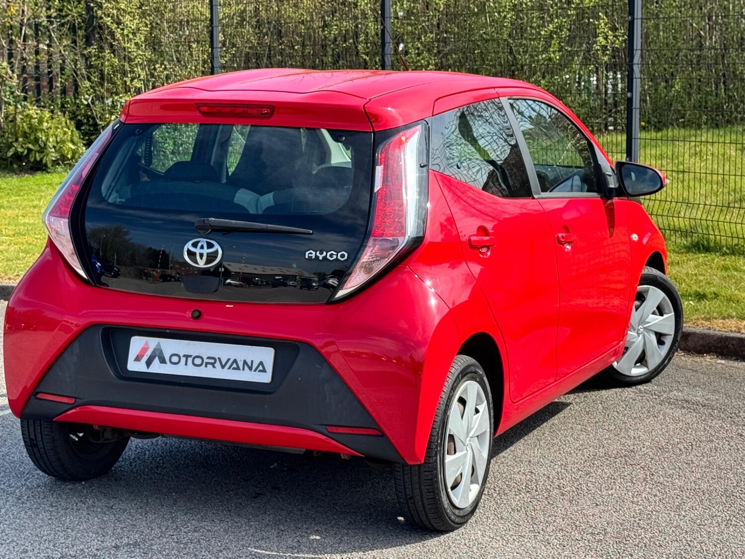 Used Toyota AYGO 2017 for sale - 76562532: Photo 13