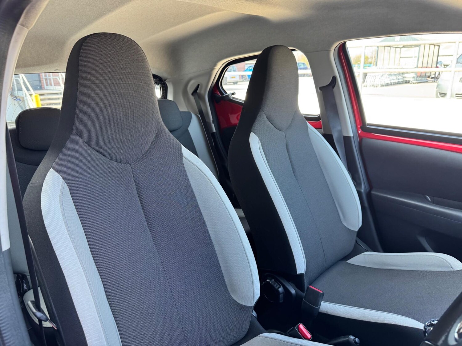 Used Toyota AYGO 2017 for sale - 76562532: Photo 18