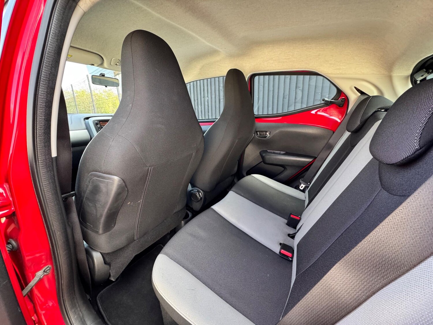 Used Toyota AYGO 2017 for sale - 76562532: Photo 19