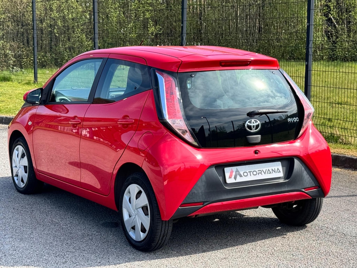 Used Toyota AYGO 2017 for sale - 76562532: Photo 4