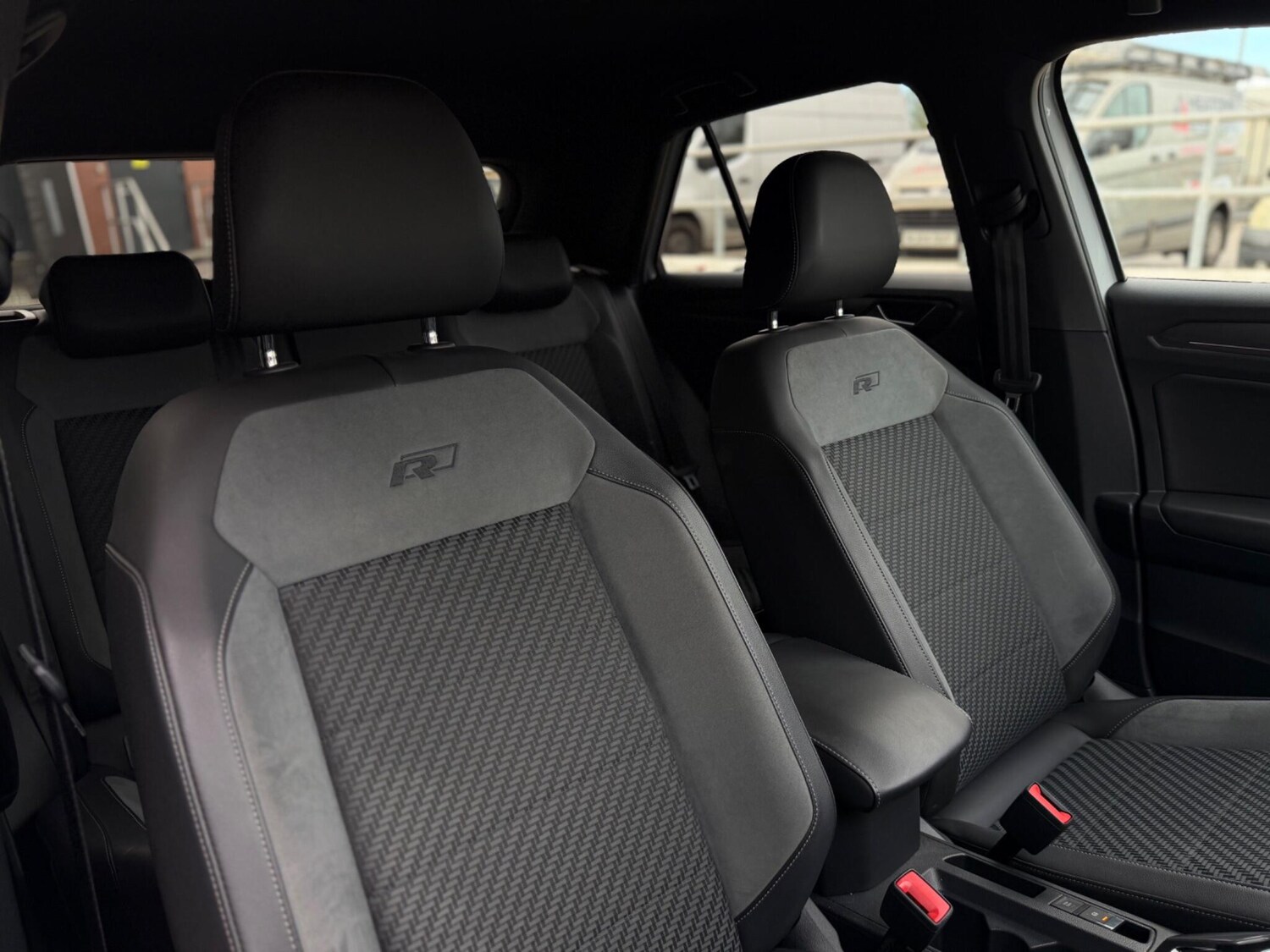 Used Volkswagen T-Roc 2020 for sale - 76561054: Photo 22