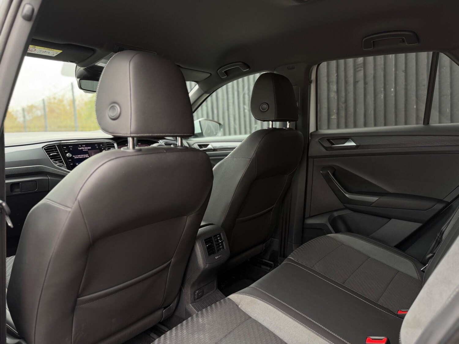 Used Volkswagen T-Roc 2020 for sale - 76561054: Photo 23