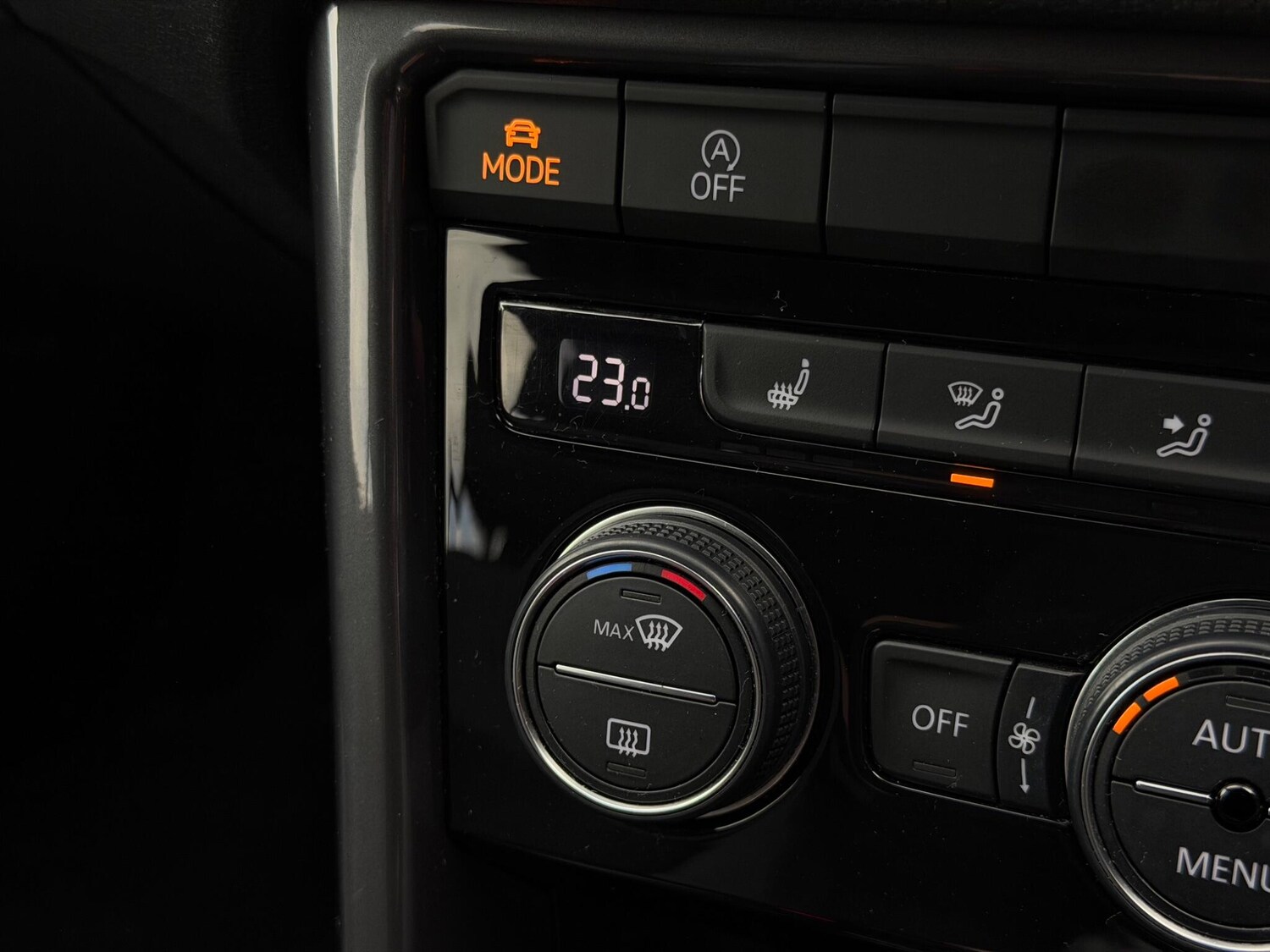 Used Volkswagen T-Roc 2020 for sale - 76561054: Photo 29