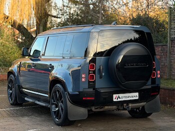 Used Land Rover Defender 110 2020 for sale - 76964657: Photo